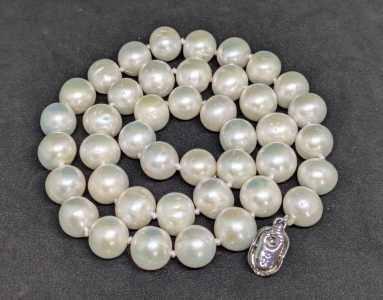 10mm Round White Freshwater Pearl Necklace 46cms Carousel 1