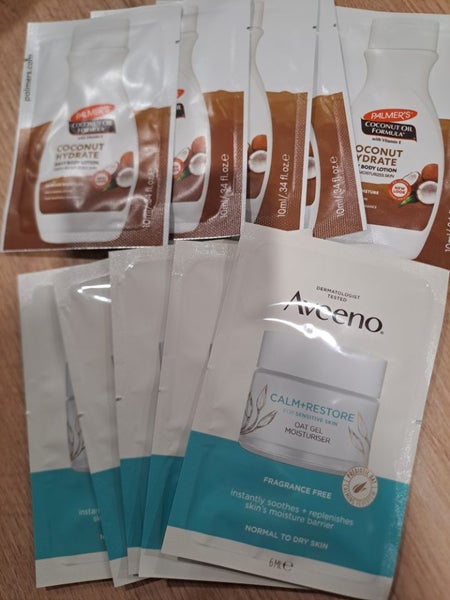 Skincare samples Carousel 1
