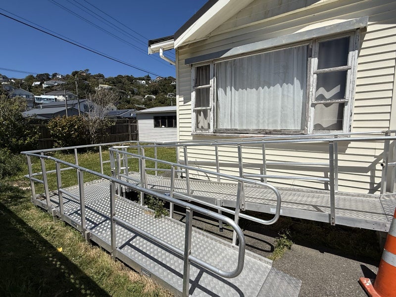 MOBILITY ACCESS RAMP Carousel 1