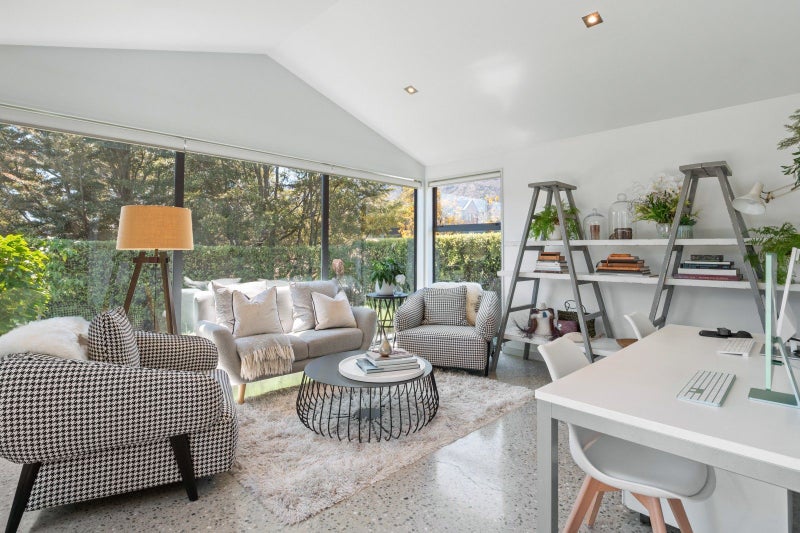 Perfectly positioned in Jack's Point64348501899137111