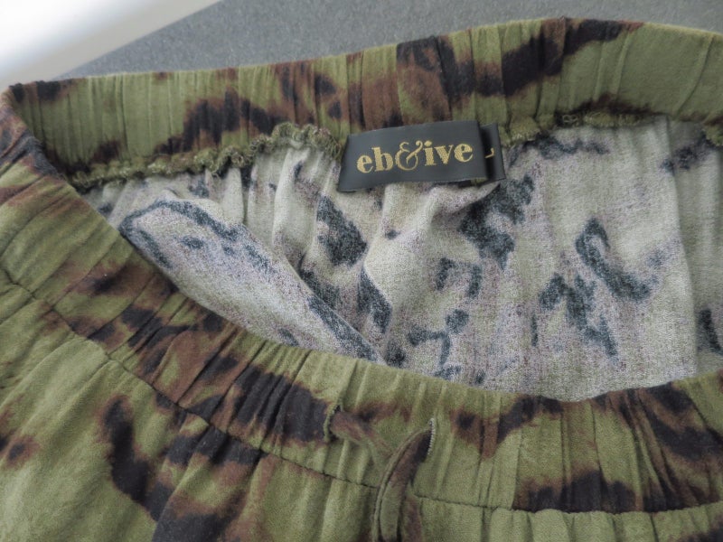 EB & IVE *100% Rayon / Viscose Olive Khaki Tiered Midi Skirt W Pockets* L/14 Carousel 2