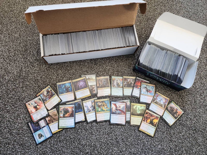 $1 Reserve Magic: The Gathering BULK LOT 1200+ cards Carousel 1