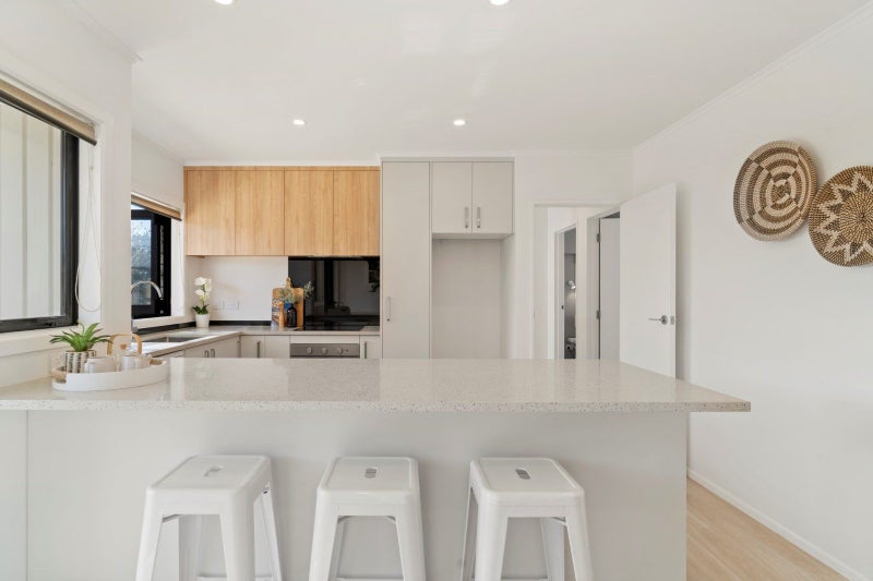 Fresh, Stylish & Effortless Living64349631163651114