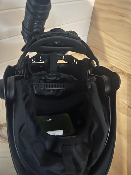 Welding helmet air feed64463839087619113