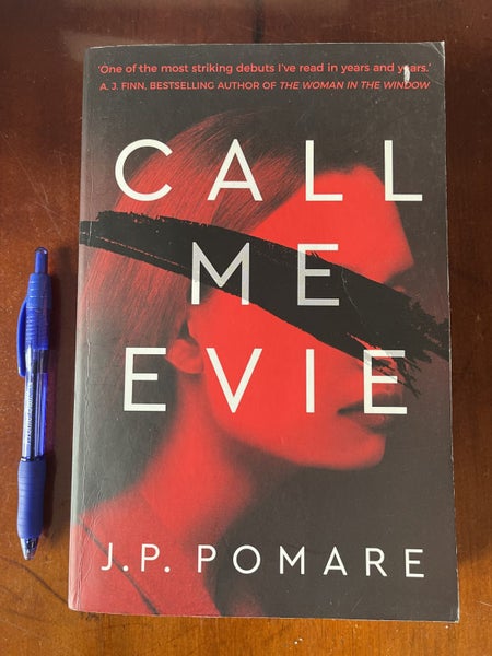 J.P. POMARE - Call Me Evie :0) Carousel 1
