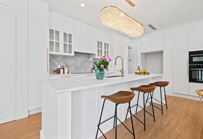 MUST SELL—Elegant Villa-Style Living in Red Beach64359481278595114