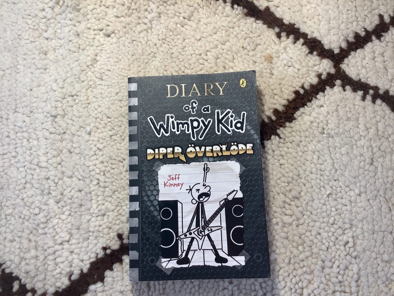 Diary of a wimpy kid haul - three box64429714040707113