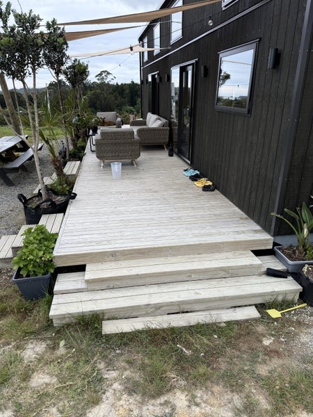 Modular Deck (12x2.4m)64352680856065110