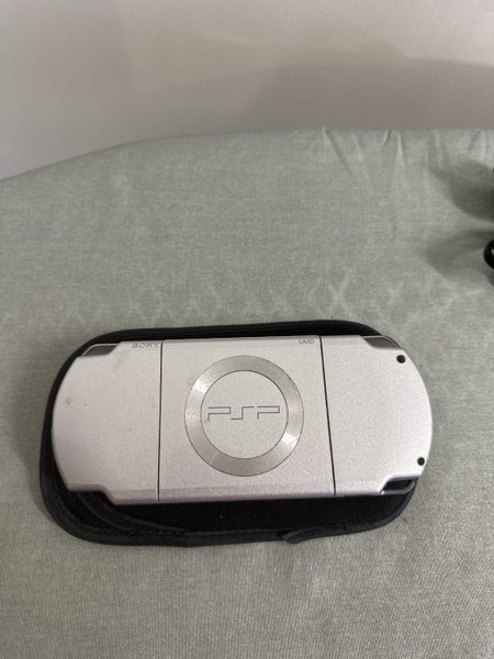 PSP 2000 – Mystic Silver | 64GB | Fully Set Up64366372668289112