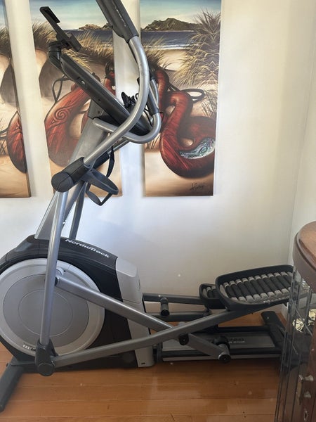Nordic track 12.9 Elliptical Trainer64353098987267111