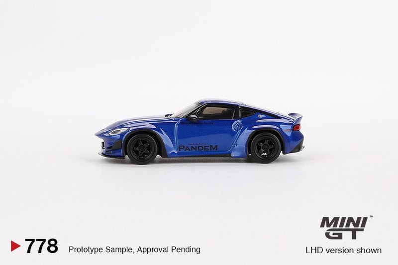 Mini GT Nissan Z Pandem Seiran Blue Carousel 4