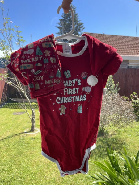 Baby’s First Christmas Outfit 12-18months Carousel 2