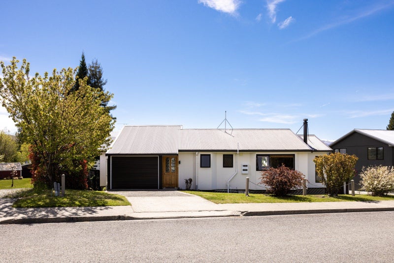 Immaculate Tekapo home or investment64358877968641110