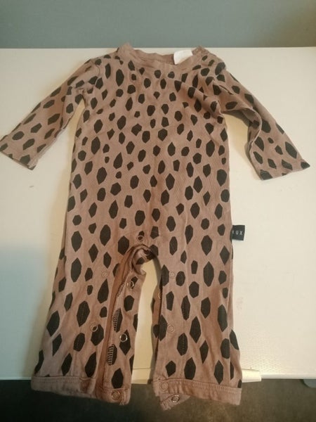 Huxbaby sleep suit Carousel 1