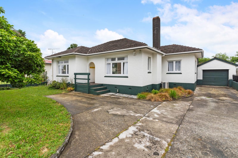 Pukekohe, 3 bedrooms64460207383938110