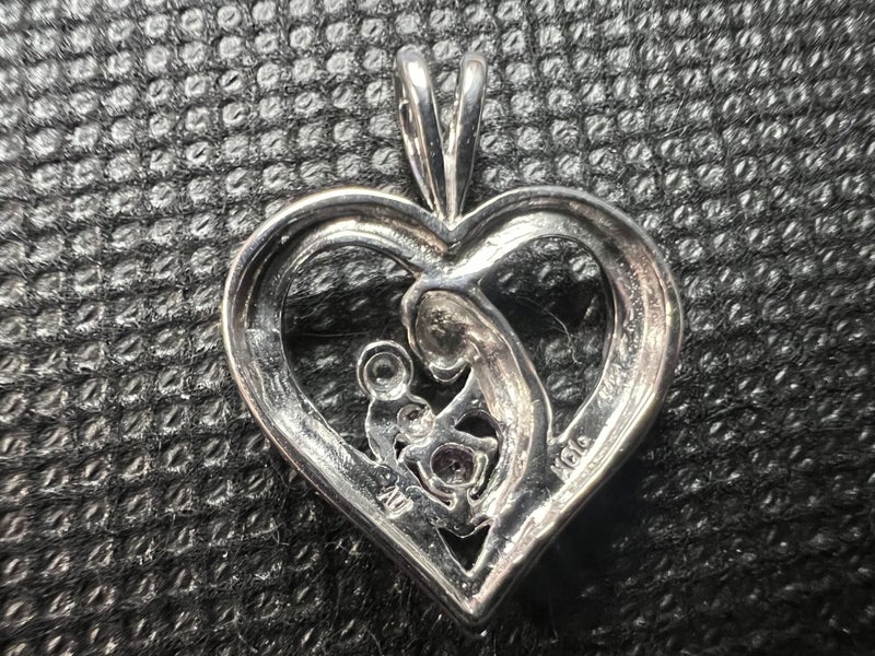 10K White Gold Mother & Child Heart Pendant with Pink Gemstone - Lot F338 Carousel 2