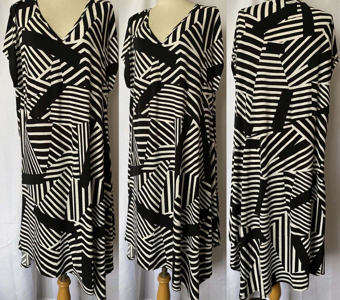 *TS14+* – WELL CARED STRETCH KNIT DRESS PLUS SIZE CHIC (S/M) Carousel 1