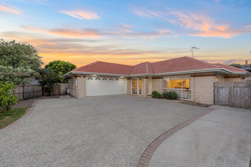 Classic Brick & Tile in Botany College Zone64359683129987113