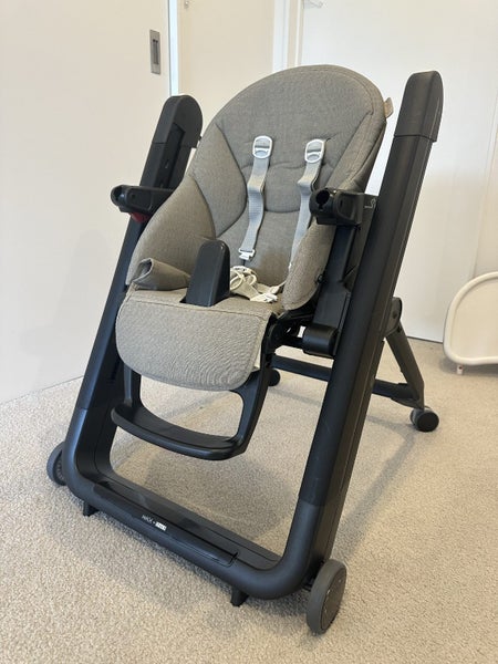 Peg Perego Siesta “Follow Me” Highchair -Excellent quality64360297227139113