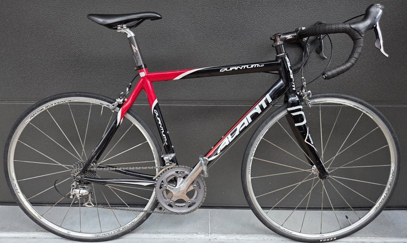 Avanti Quantum 1.0 Carbon Fiber - Large Frame (56cm) - Good Condition Carousel 1