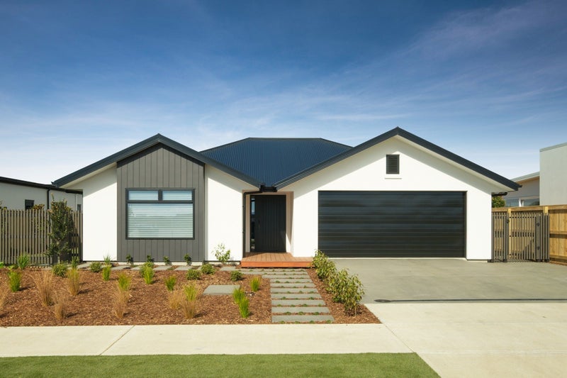 Brand new in an unbeatable location64360383545347110