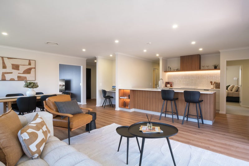 Brand new in an unbeatable location64360383545347112