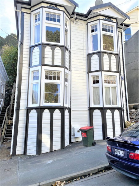 Aro Valley, Studio64704173955970110