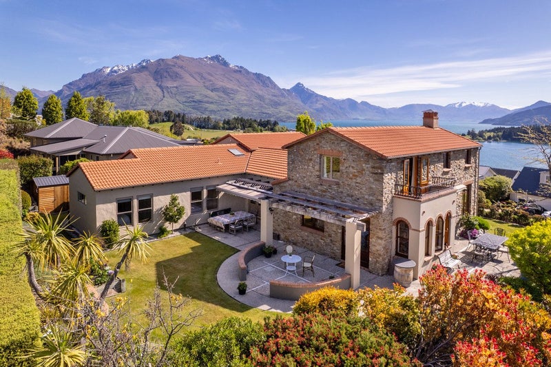 Sunlight, Views and Privacy on a Beautiful Corner64360673842178113