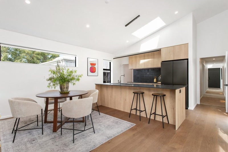 Elevated Style, Exceptional Location64360673872387114