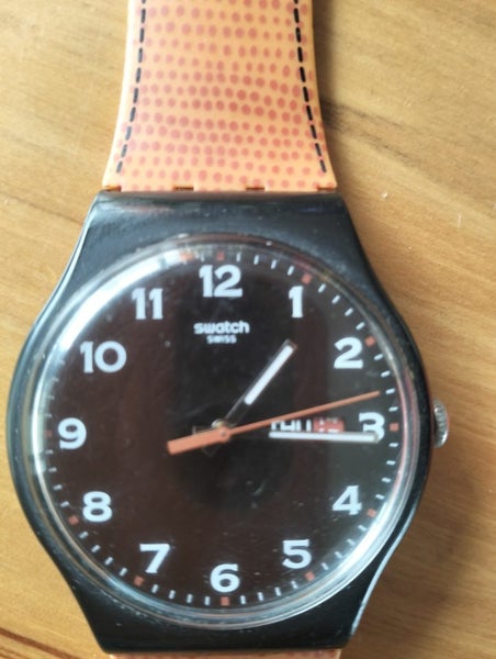 2 SWATCH WATCHES Carousel 2