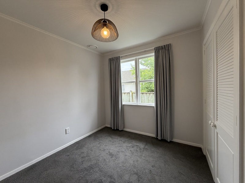 Trentham, 3 bedrooms64360981063937113