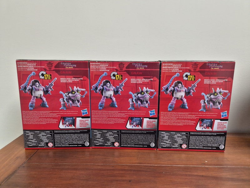 Transformers SS86 Gnaw x 3 Carousel 2