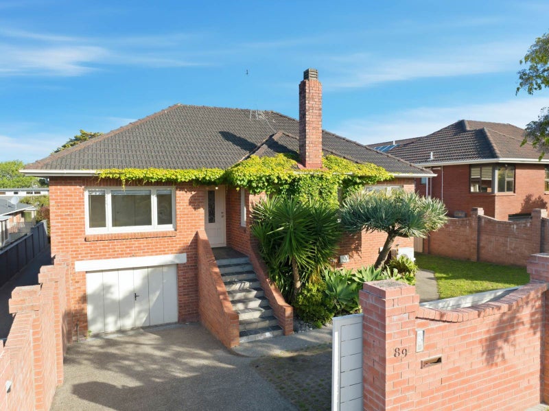 SOLID BRICK - BE QUICK! RENOVATOR'S DELIGHT64361274904065110