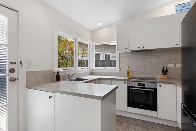 4 Bed + Studio - Bring Us An Offer64660469700225112