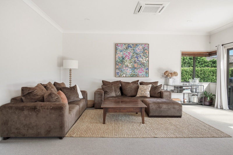 The Simple Escape64361392139779111