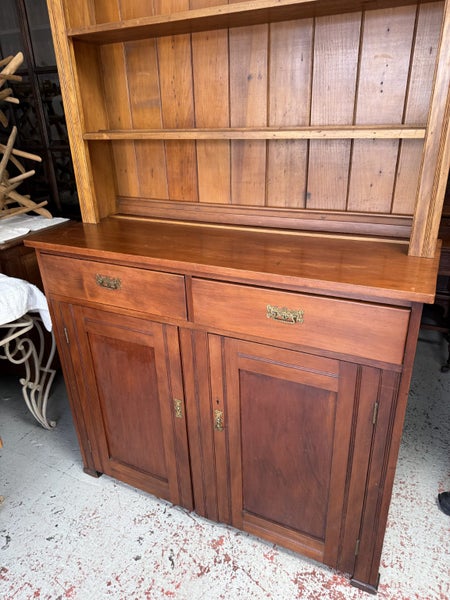 A Quality NZ Kauri Open Plate Kitchen Dresser Carousel 2