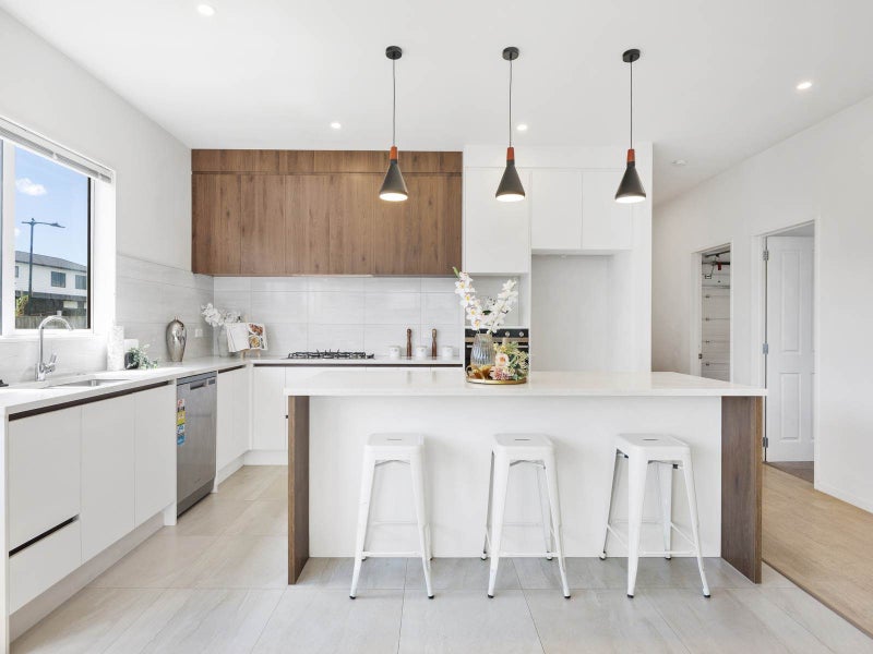 Step Into Your Dream Home – Where Family Livin...64423298115715112