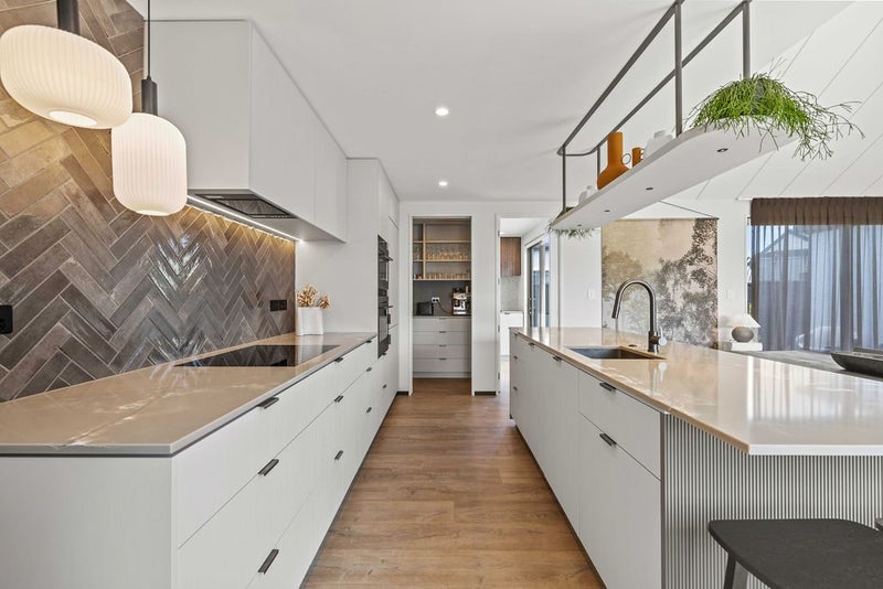 Downsize Without Compromise!64361990492163111