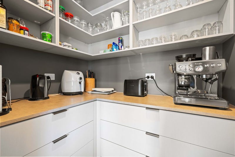 Downsize Without Compromise!64361990492163114