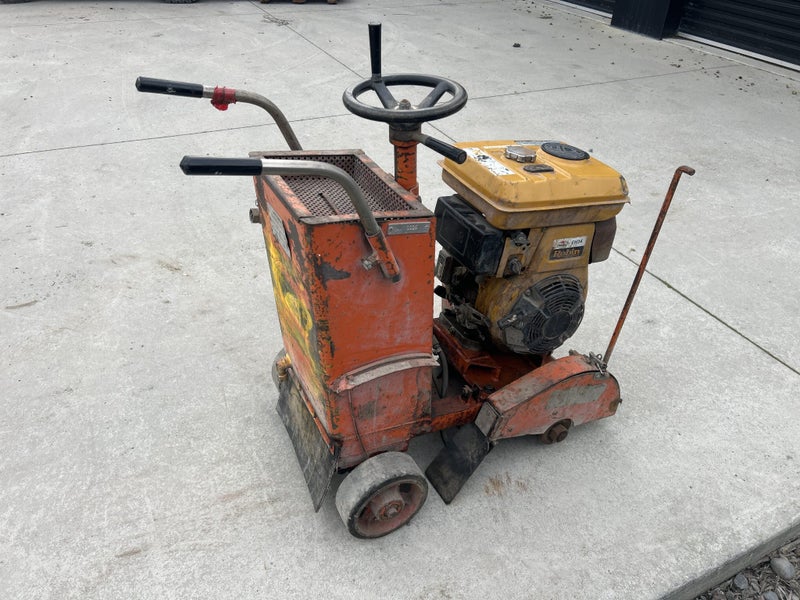 Metwa Concrete Cutter (No Blade) Carousel 1