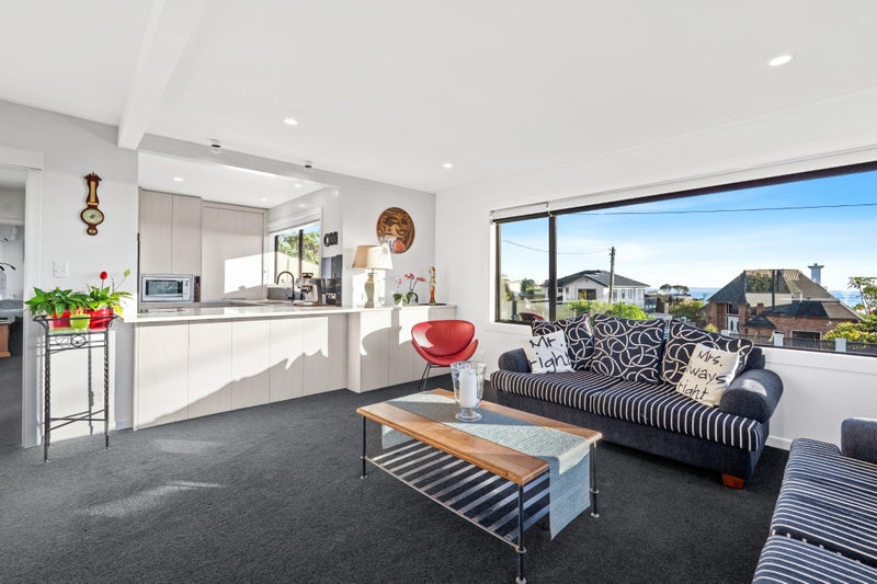 Life Looks Better From Gulf View Road64439753041155114