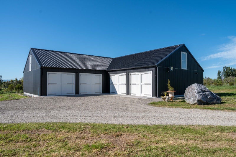 Private Haven with Designer Flair64363078123137111