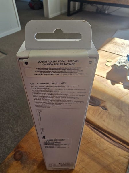 Samsung Galaxy Watch6 – Brand New & Unopened64363315935361112