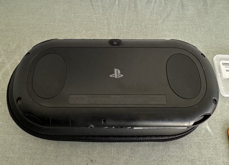 PS Vita 2000 – Black | 64 GB | Fully Set Up64366372678913112