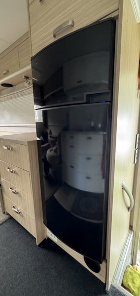 Fridge/Freezer 3 way Dometic RMDX25 Absorber from a Motorhome64369002391938114