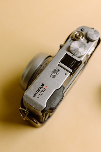 Fuji x100s64364973795203114