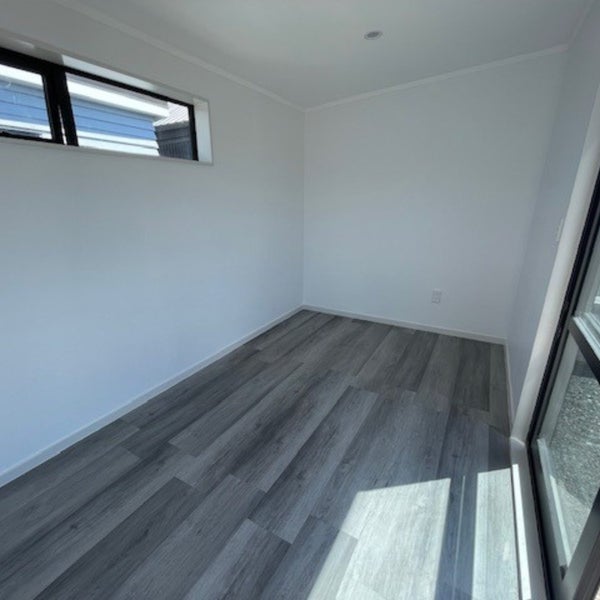 Tiny Home Base | Weatherboard Sleepout 4.1 x 2.5m Carousel 2