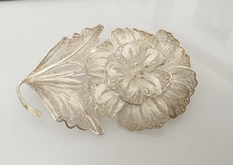 Large Silver Filigree Flower Brooch (61 mm Length) Carousel 1