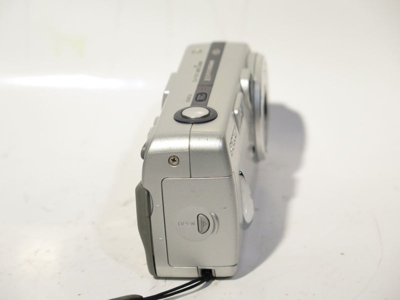 Sony DSC-P72 Cyber-shot 3.2MP Digital Camera w/ 3x Optical Zoom Carousel 2