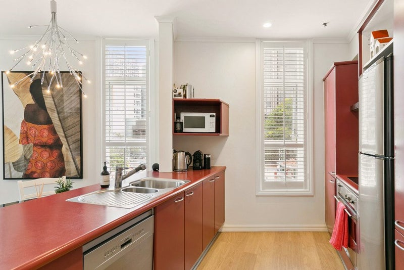 INVESTOR ALERT !! WATERFRONT APARTMENT !!64448068627201113